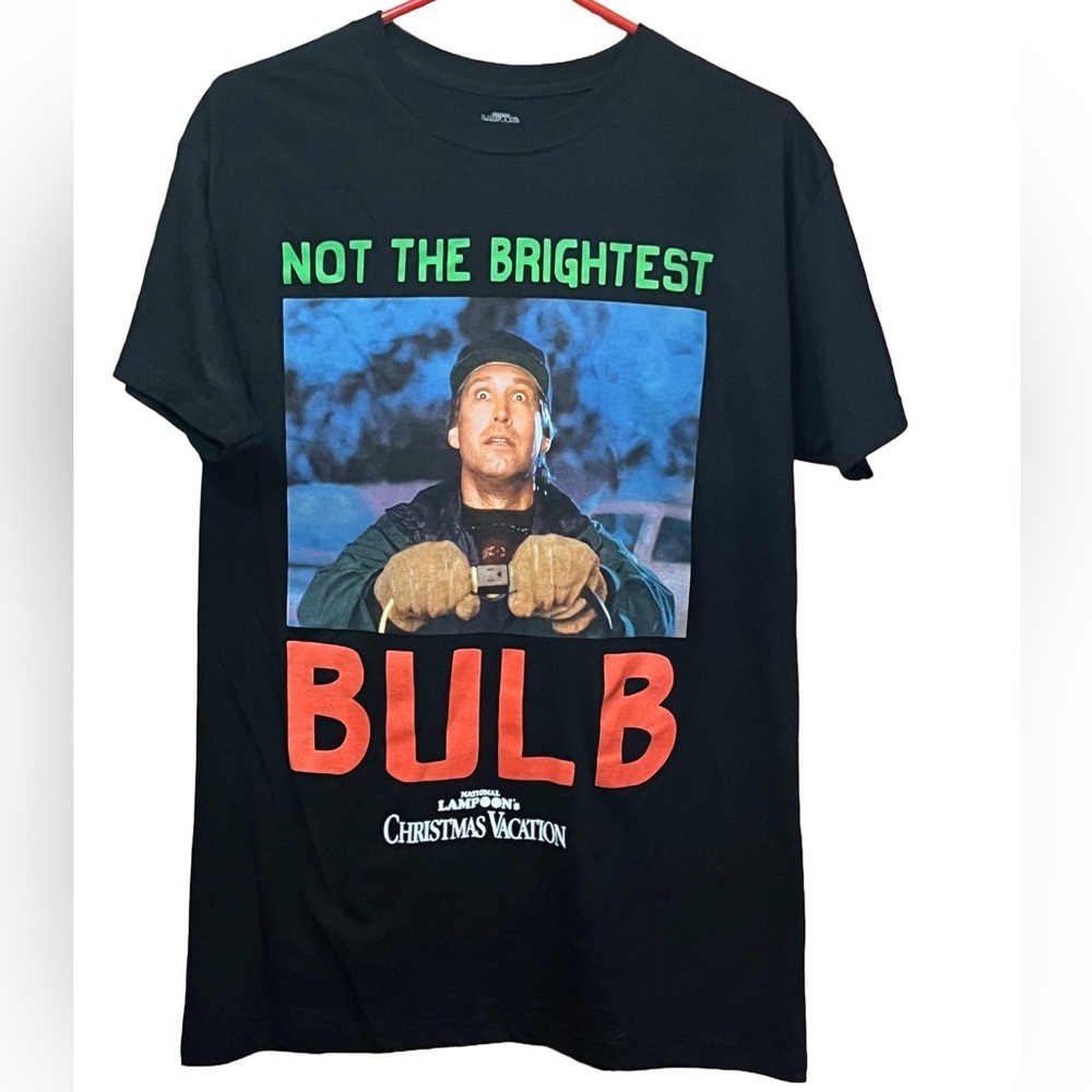 National Lampoon’s Christmas vacation T-shirt size medium Not the brightest bulb